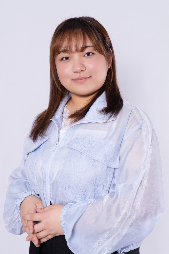 成嶋　紀杏